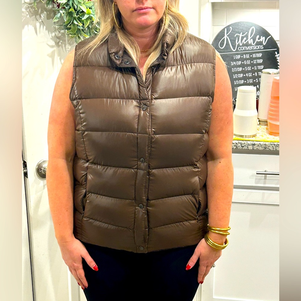 Lands’ End Brown Puffy Snap Button Up Vest